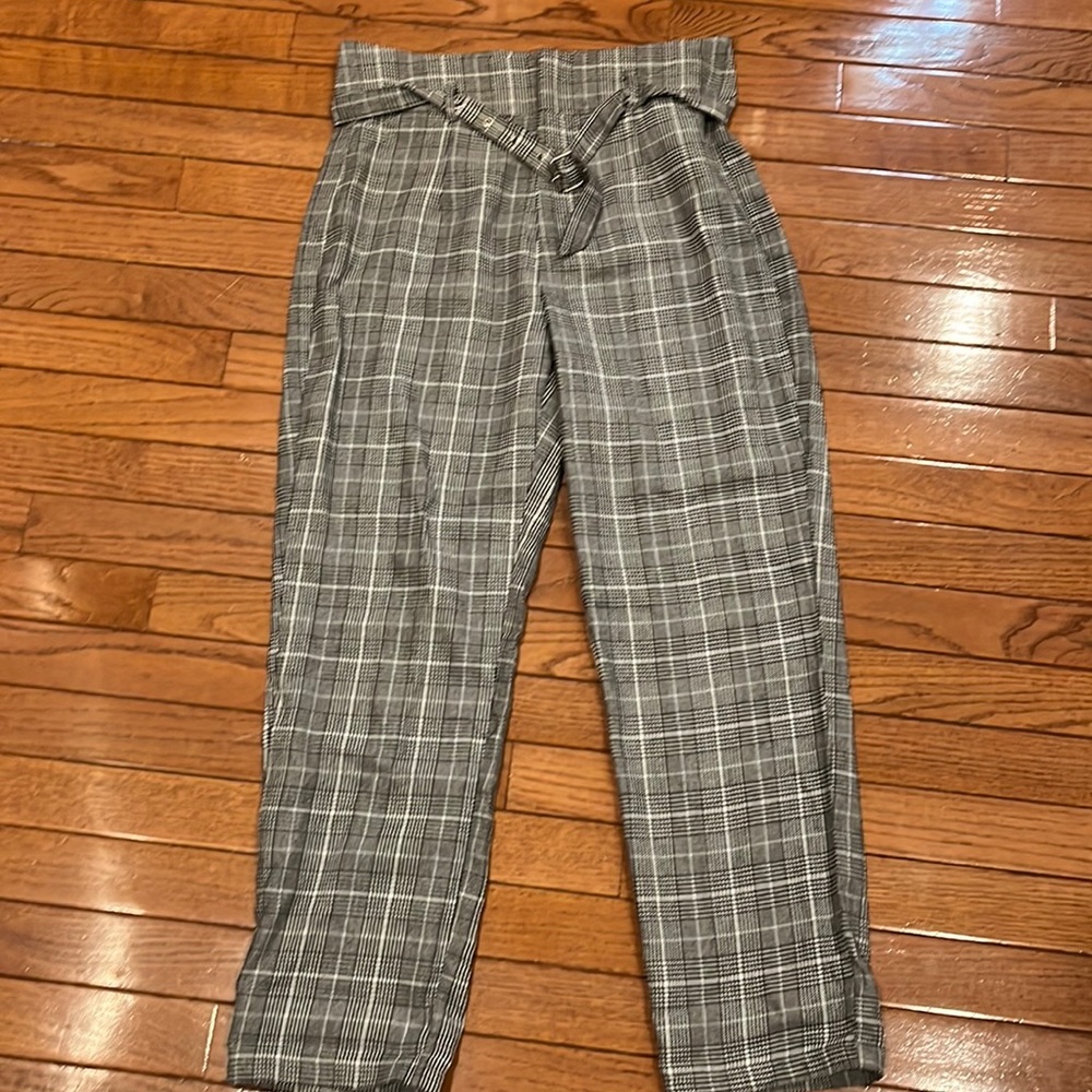 NWT Kendall and Kylie women’s medium black and white plaid pants